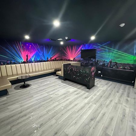 Penthouse Apartment, Sleeps 21 With Terrace Liverpool Extérieur photo