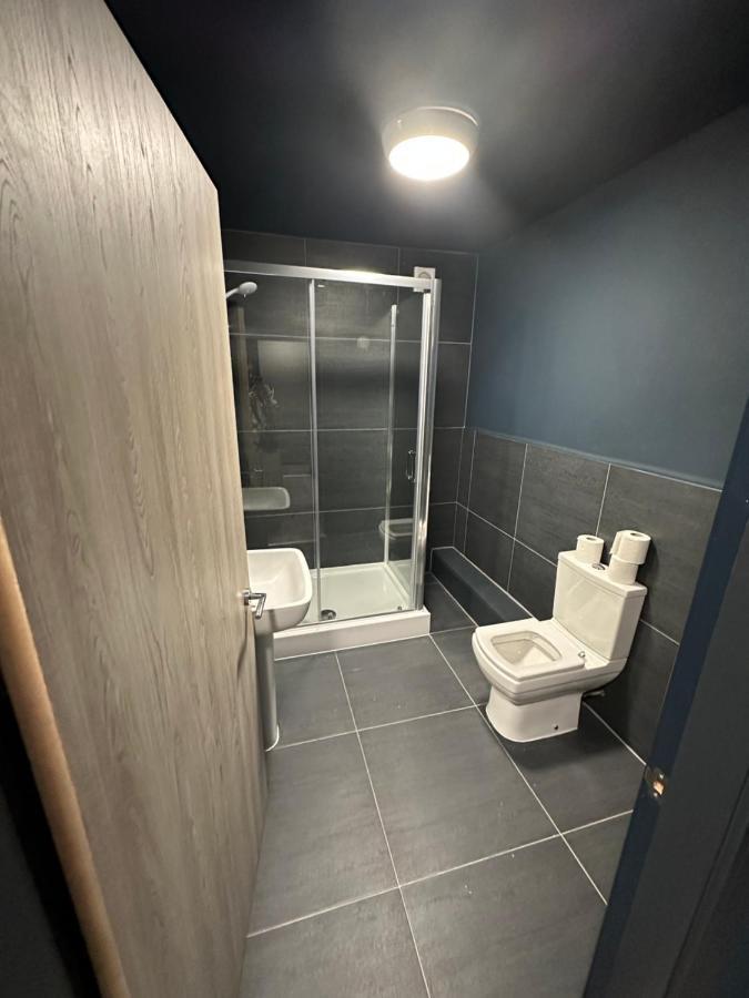 Penthouse Apartment, Sleeps 21 With Terrace Liverpool Extérieur photo