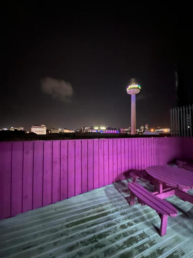 Penthouse Apartment, Sleeps 21 With Terrace Liverpool Extérieur photo